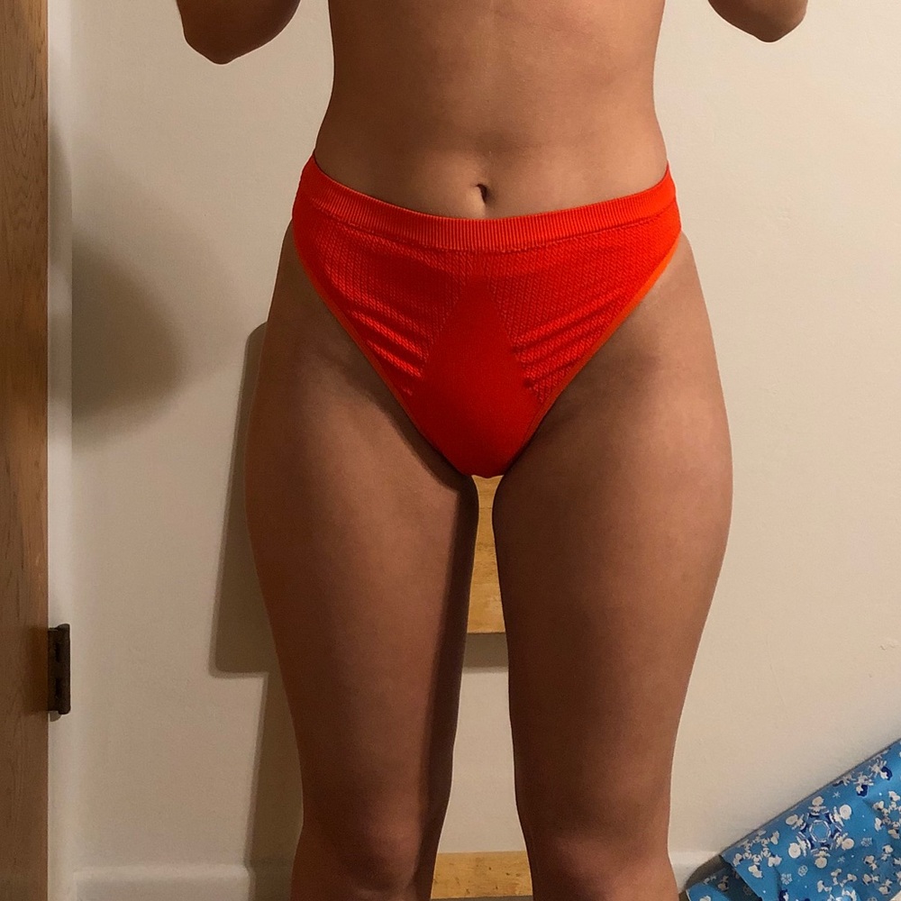 textured high cut bikini bottoms